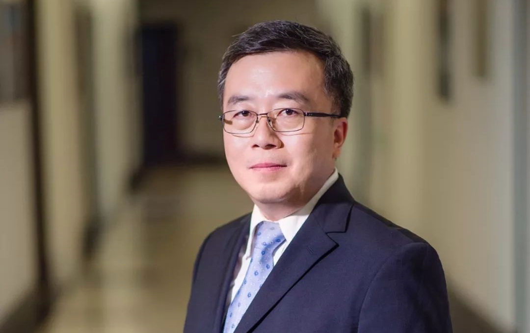 织田真子无限臀山海报