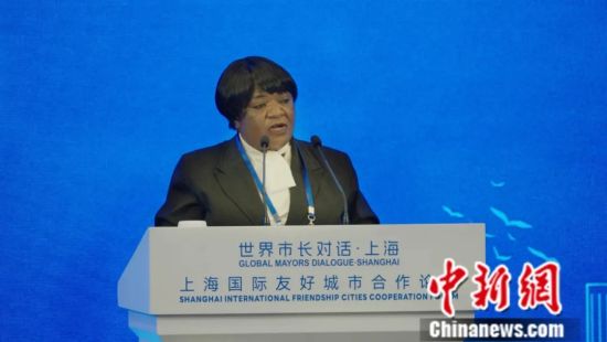 精品精品国产国产自在线海报