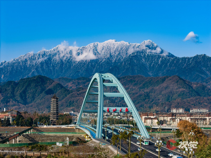 日韩精品一区二区三区免费视频海报